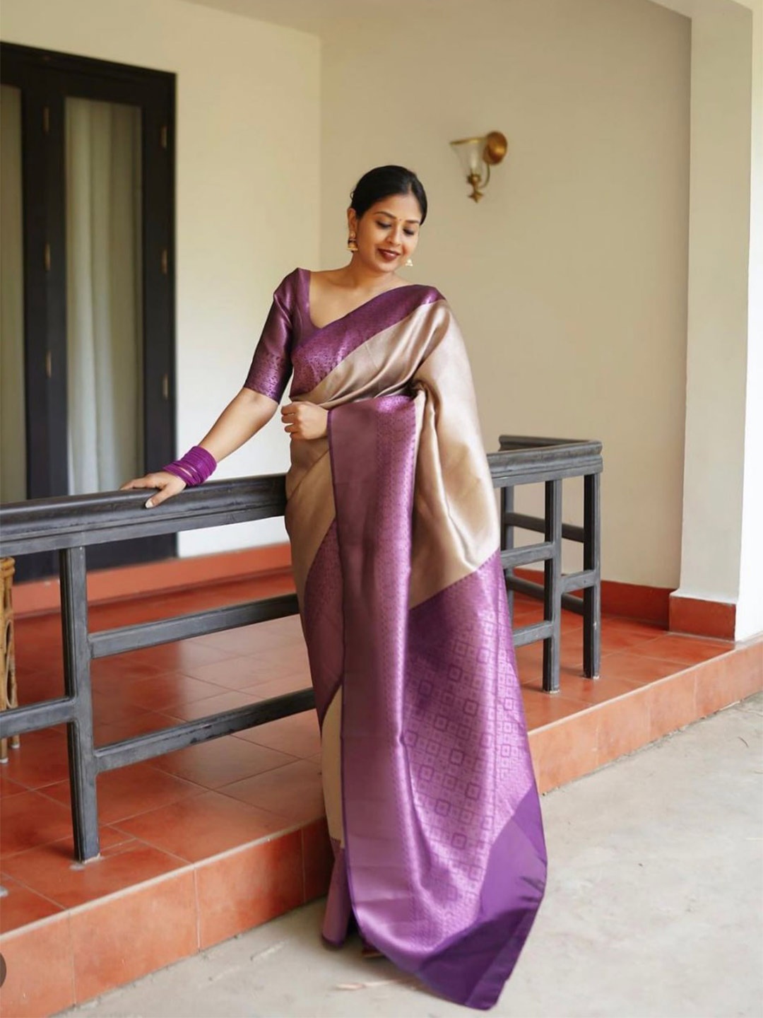 

SHIJILA Zari Kanjeevaram Saree, Purple