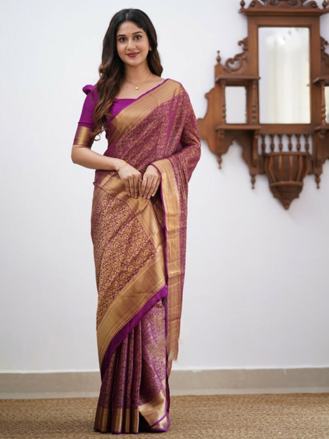 

SHIJILA Ethnic Motifs Woven Design Zari Detail Kanjeevaram Saree, Purple