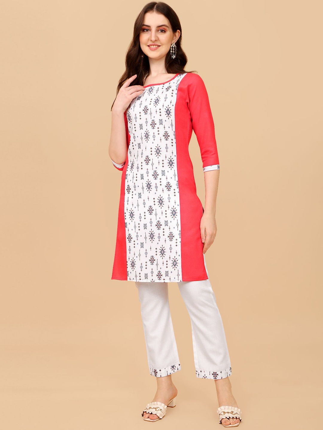 

BAESD Geometric Printed Regular Kurta with Trousers, Red