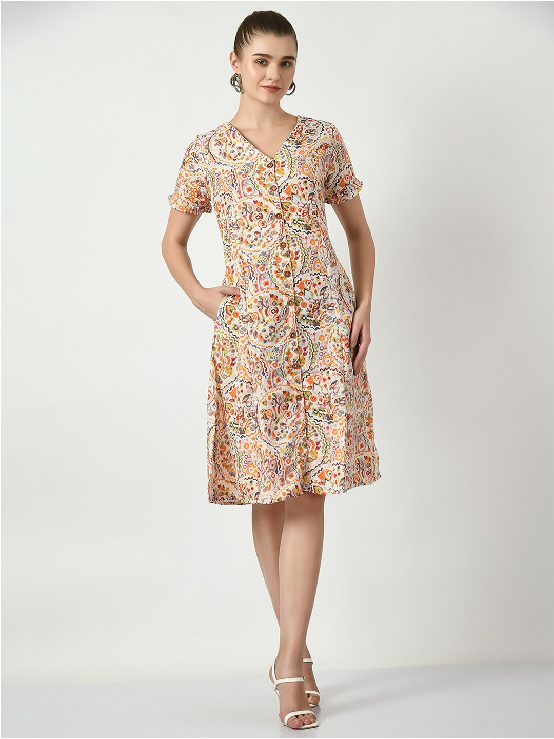 

DressBerry Cream Coloured Abstract Printed V-Neck Linen A-Line Dress