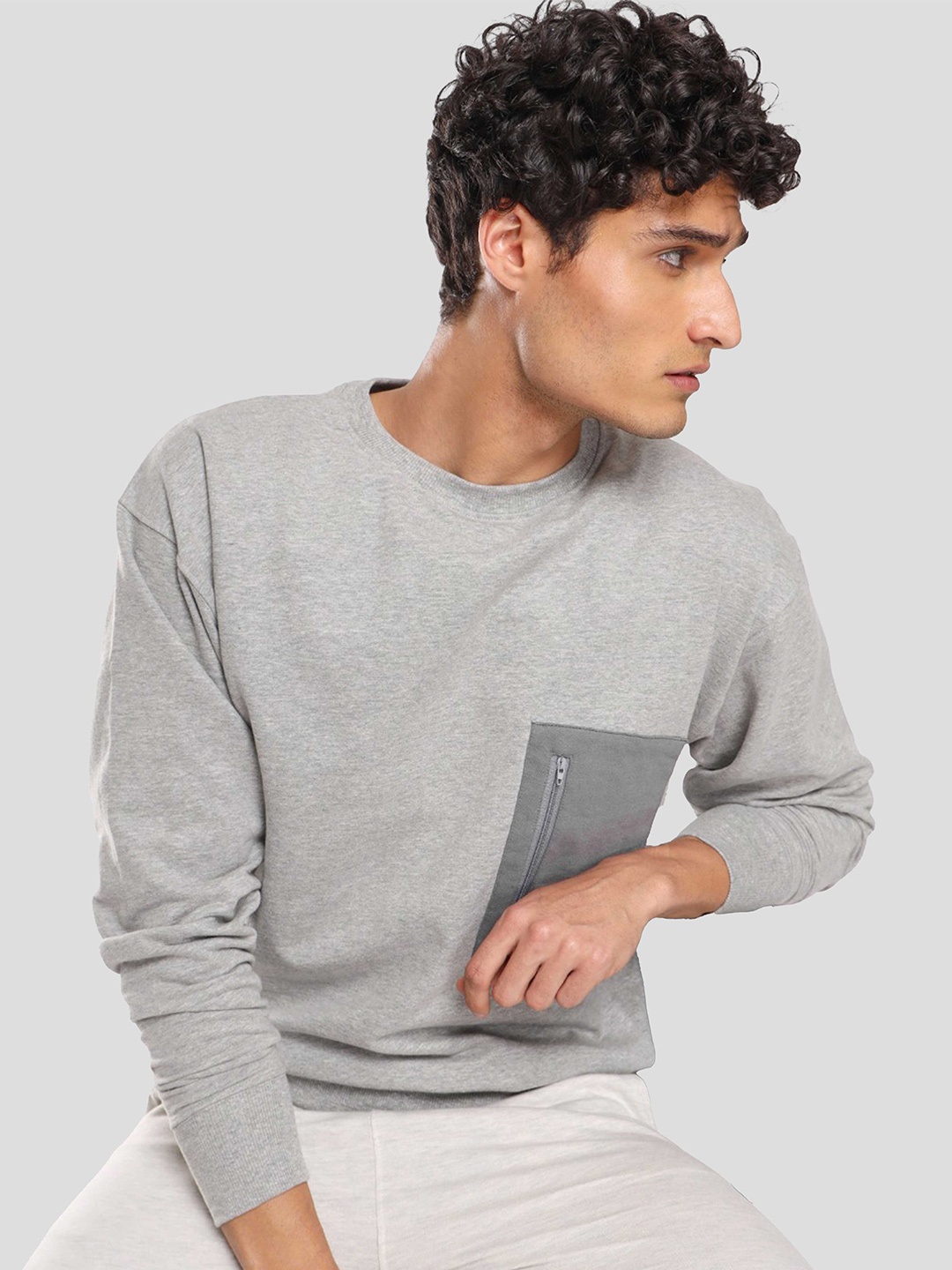 

NOBERO Round Neck Fleece Pullover Sweatshirt, Grey