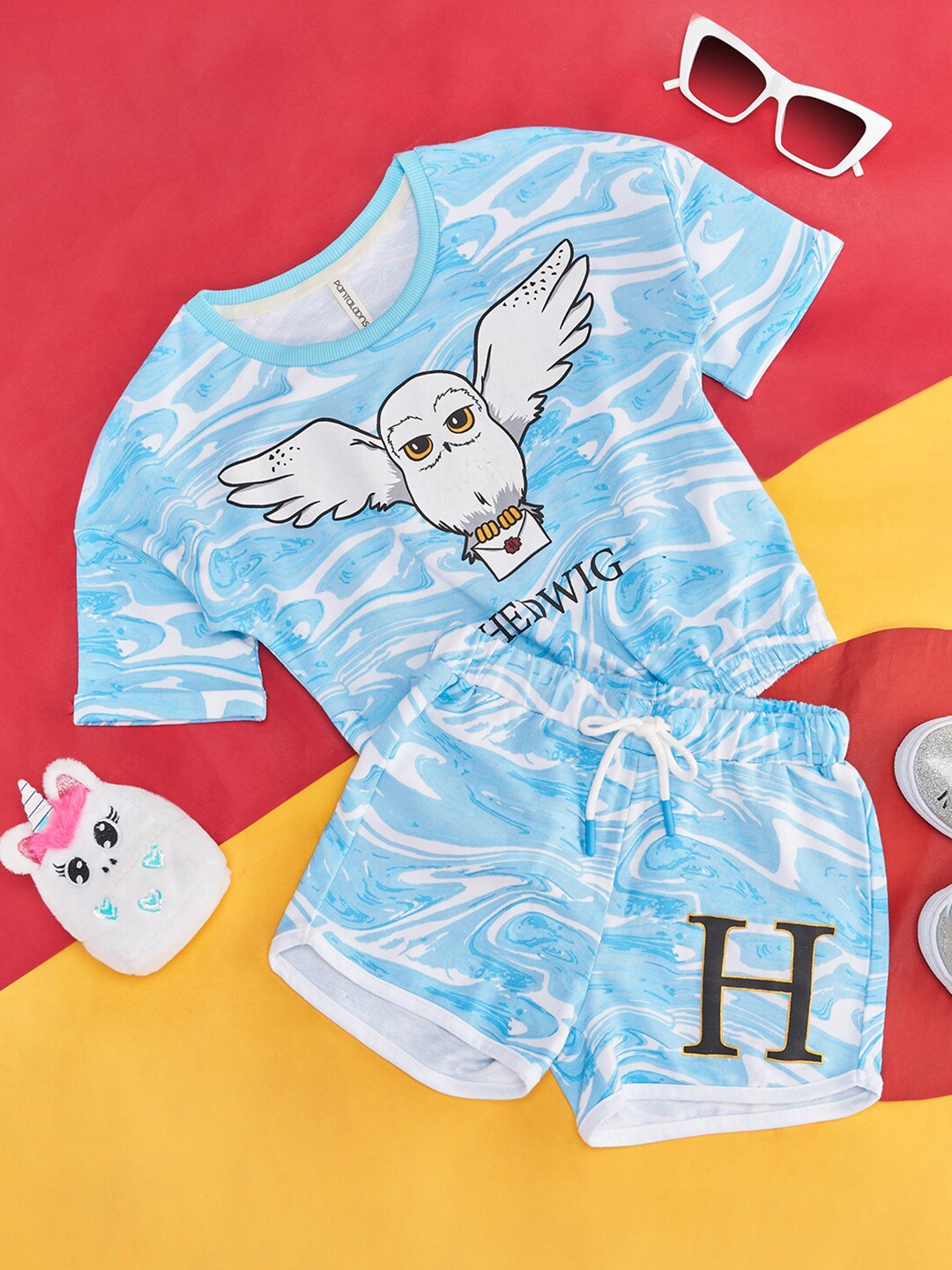

Pantaloons Junior Girls Graphic Printed Pure Cotton T-shirt with Shorts, Blue