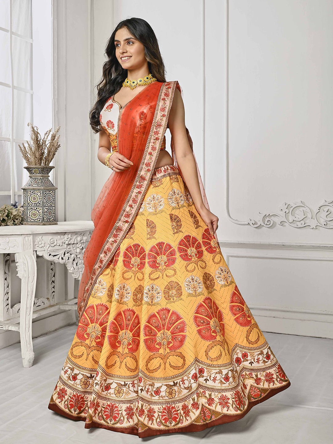 

SAPTRANGI Floral Printed Semi-Stitched Lehenga Choli, Orange