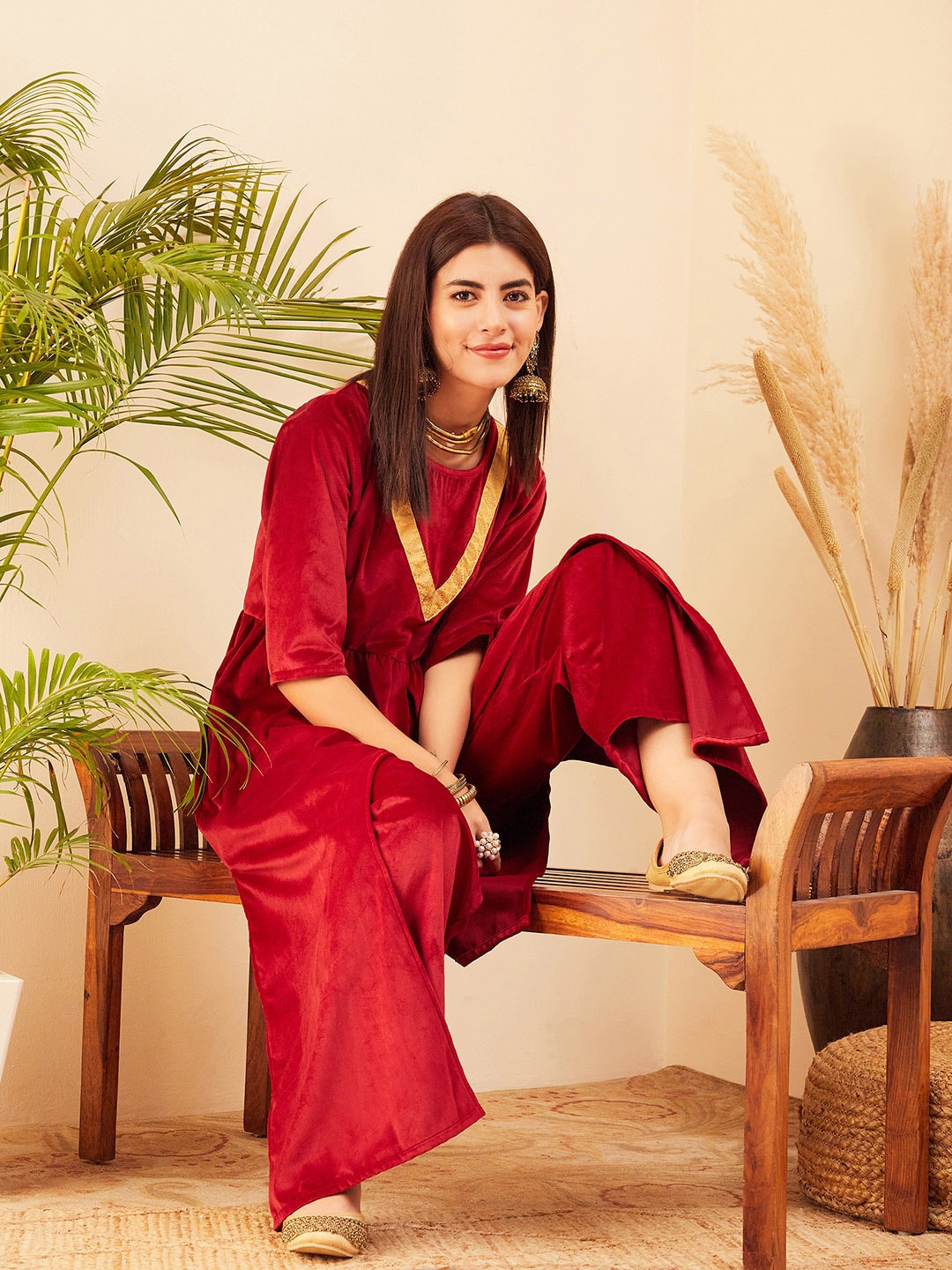 

Sangria Multiple Slits Velvet A-Line Kurta With Palazzo, Red