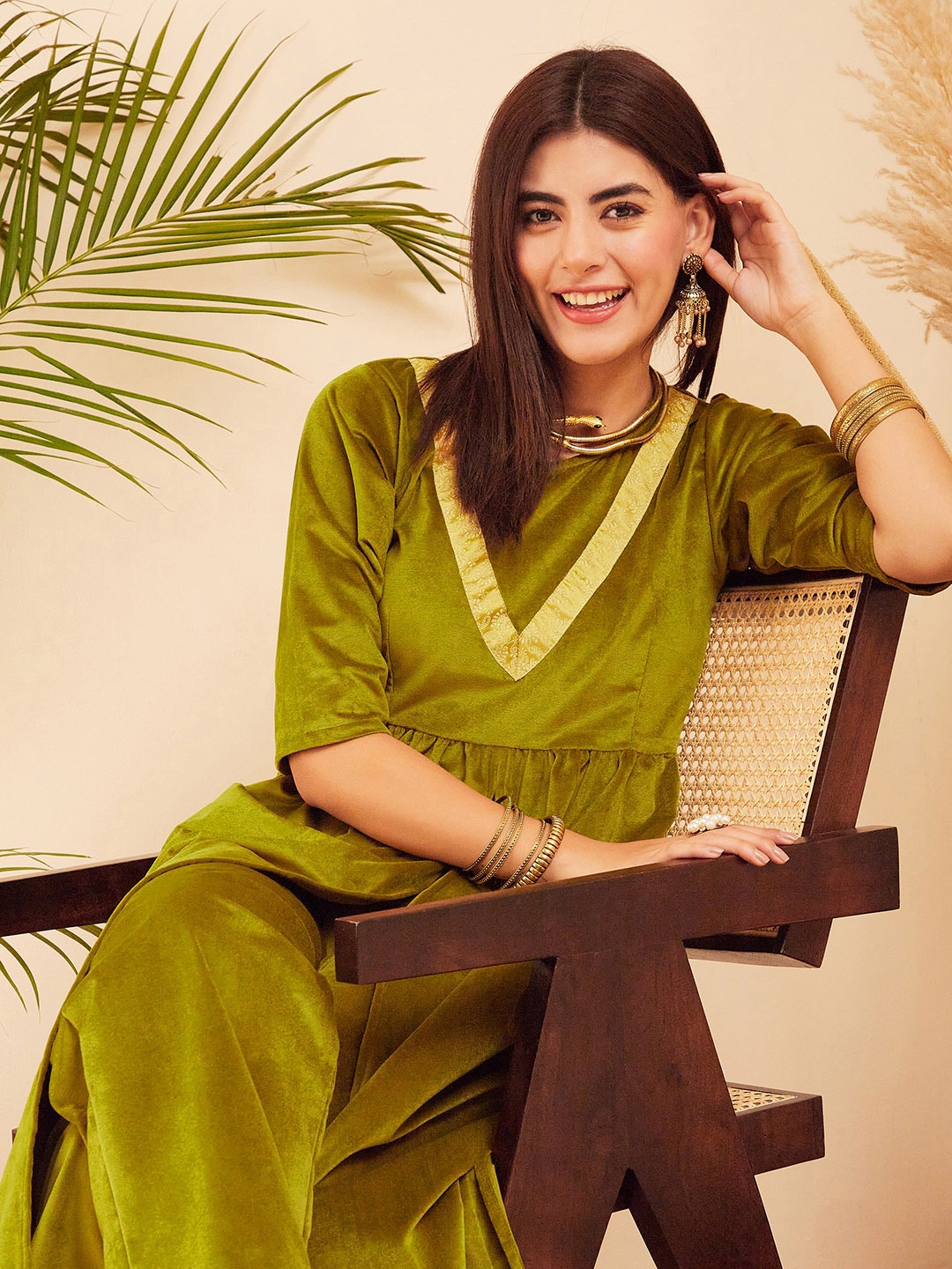 

Sangria Round Neck A-Line Velvet Kurta With Palazzos, Olive