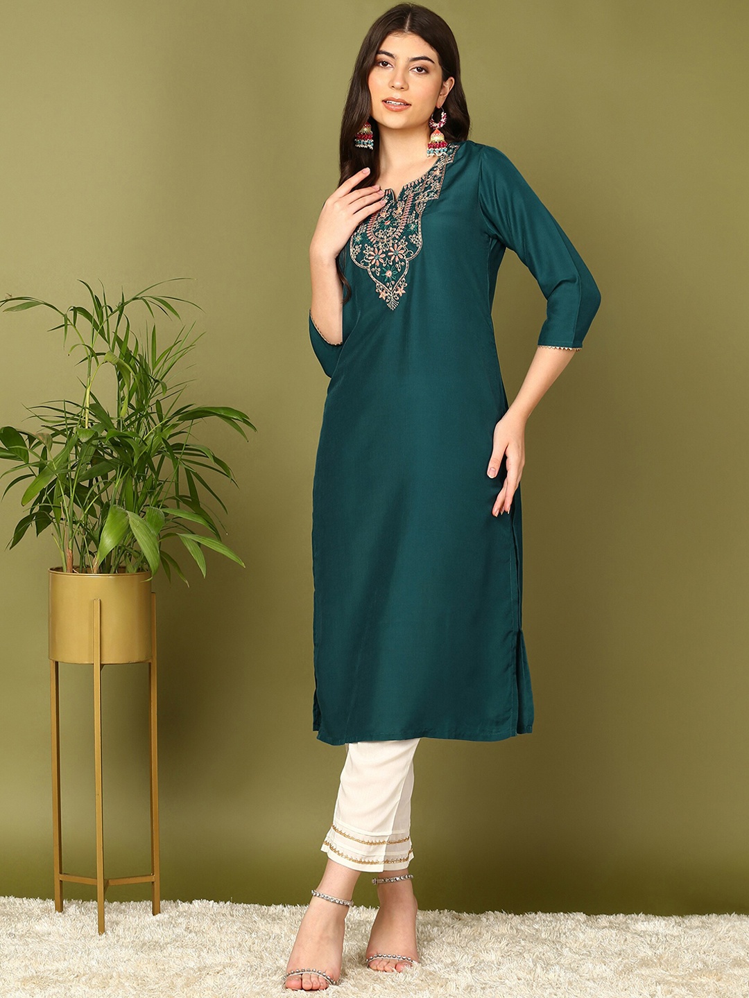 

HERE&NOW Ethnic Motifs Yoke Design Thread Work Cotton Straight Kurta, Teal