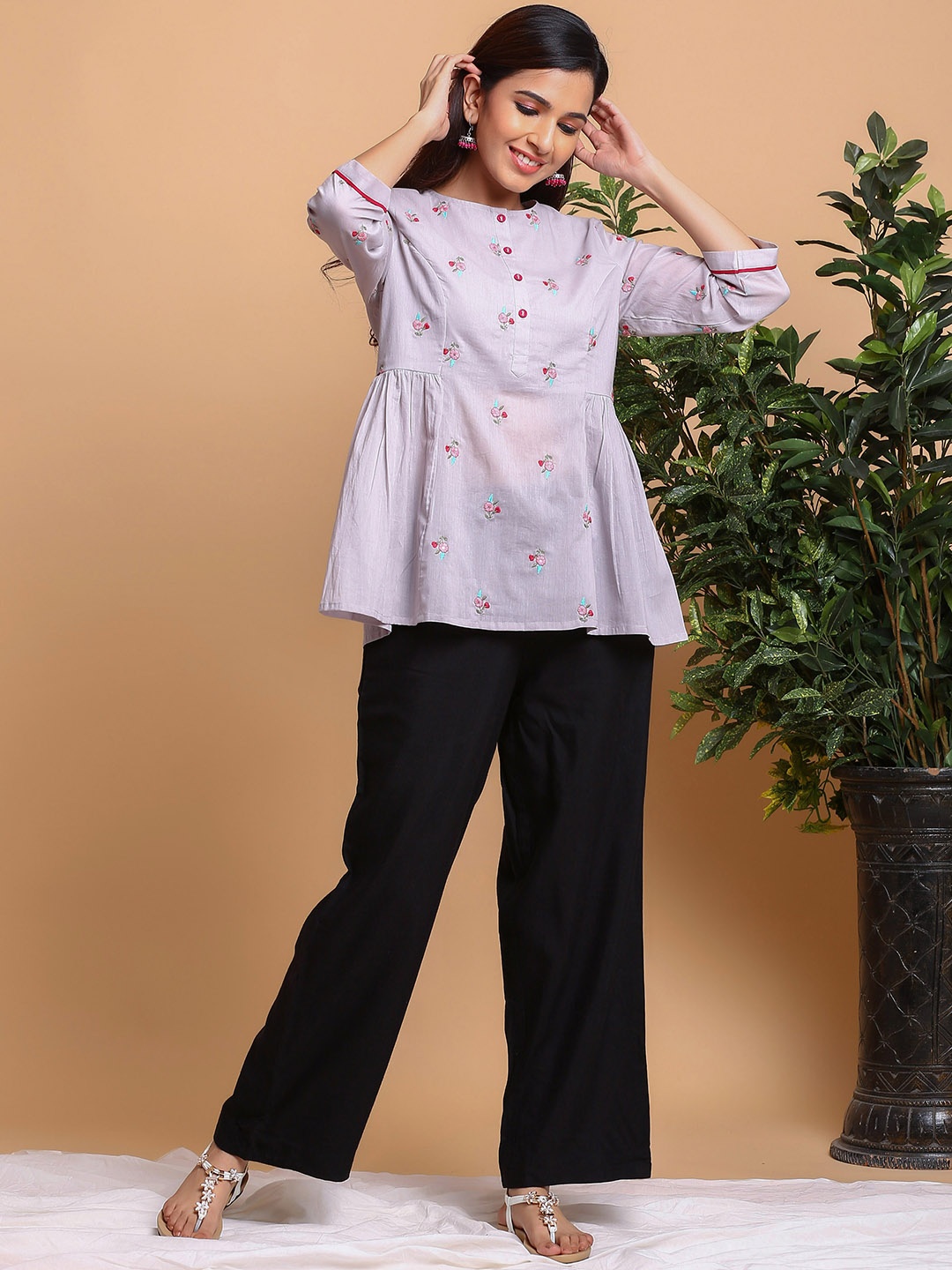 

The Kurta Express Floral Embroidered Pure Cotton A-Line Kurti With Palazzos, Grey
