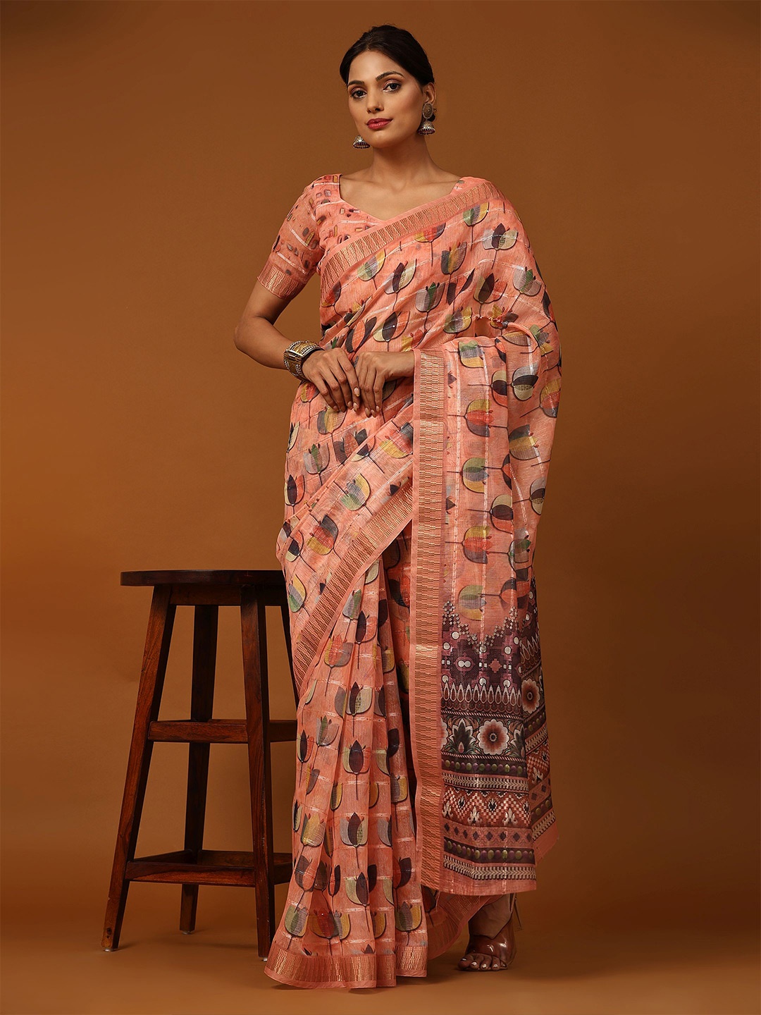 

RACHNA Ethnic Motifs Printed Zari Saree, Pink