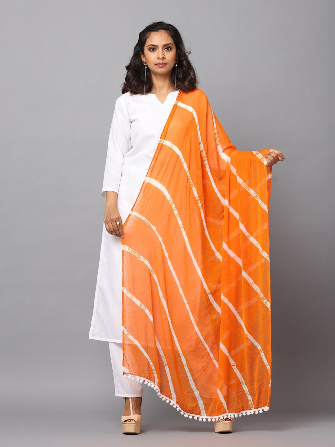 

HELLA FASHIONS Striped Leheriya Chiffon Dupatta, Orange