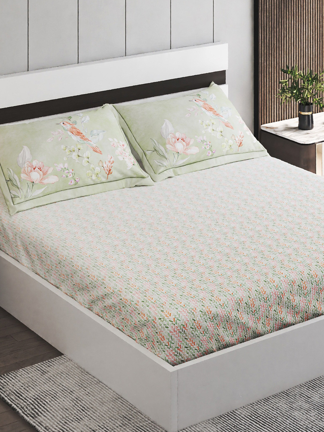 

Home Centre Moksha Raffia Green Floral Cotton 180 TC Queen Bedsheet & 2 Pillow Covers