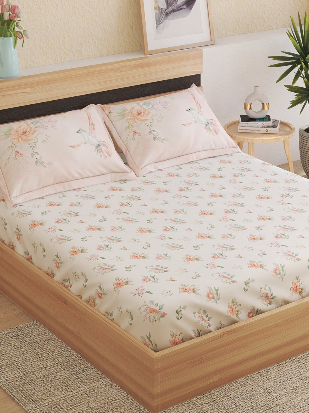 

Home Centre Moksha Friar Peach Floral Cotton 180 TC Queen Bedsheet & 2 Pillow Covers