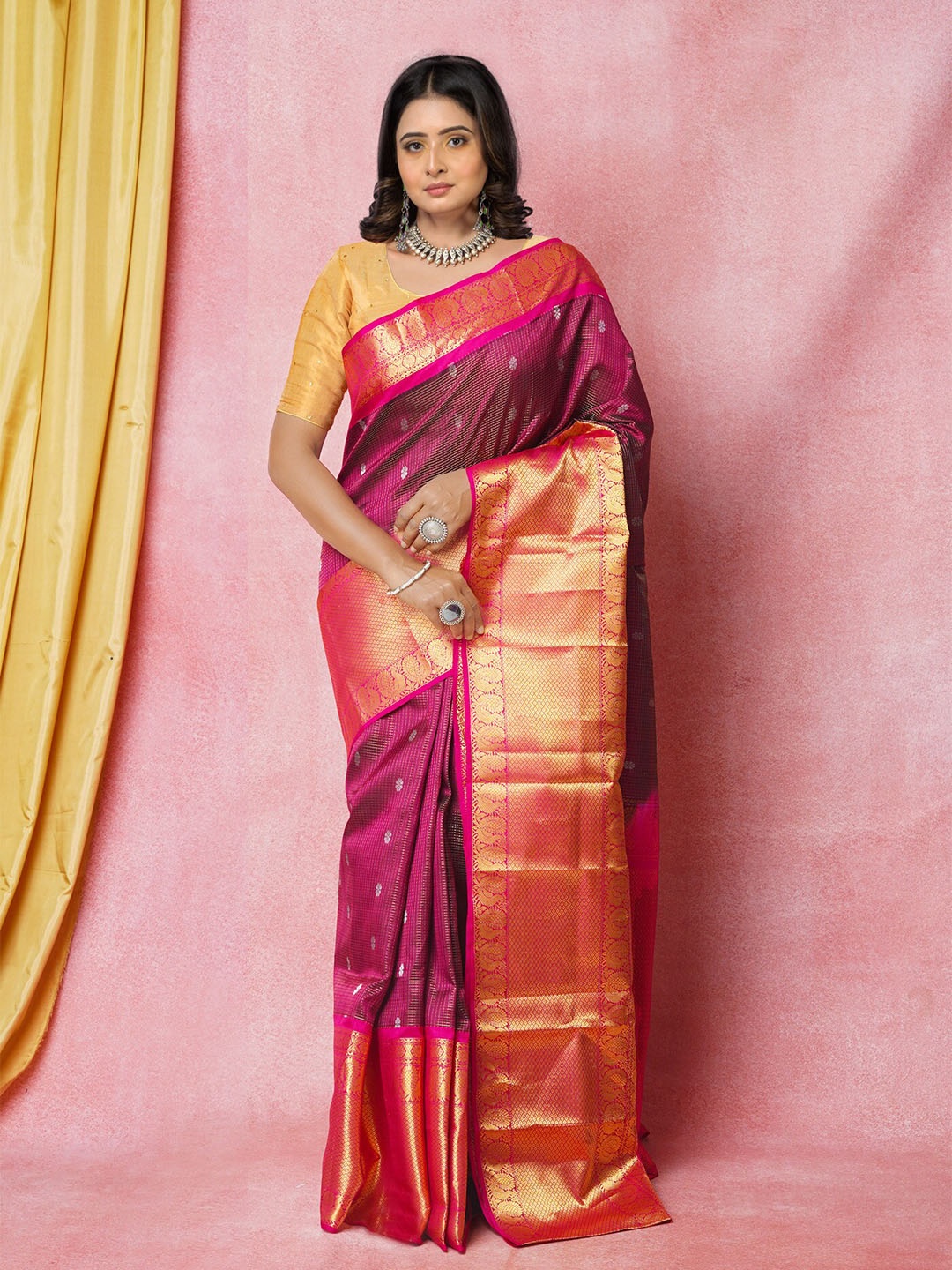 

Unnati Silks Ethnic Motifs Woven Design Zari Silk Blend Handloom Kanjeevaram Saree, Purple