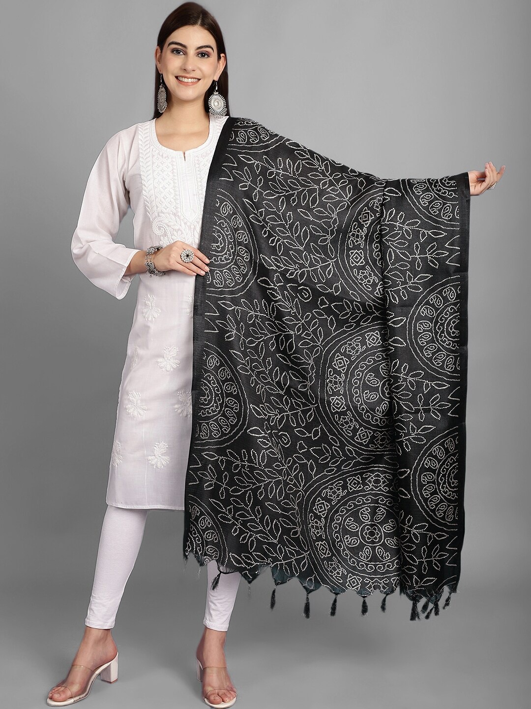 

LOOM LEGACY Bandhani Printed Dupatta, Black