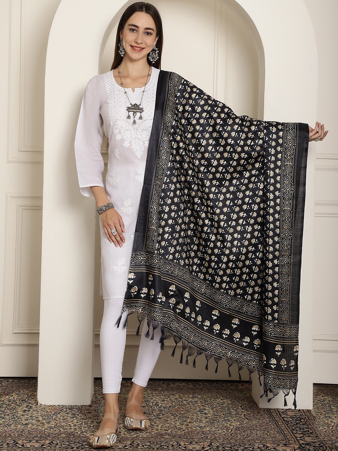 

LOOM LEGACY Ethnic Motifs Printed Dupatta, Black