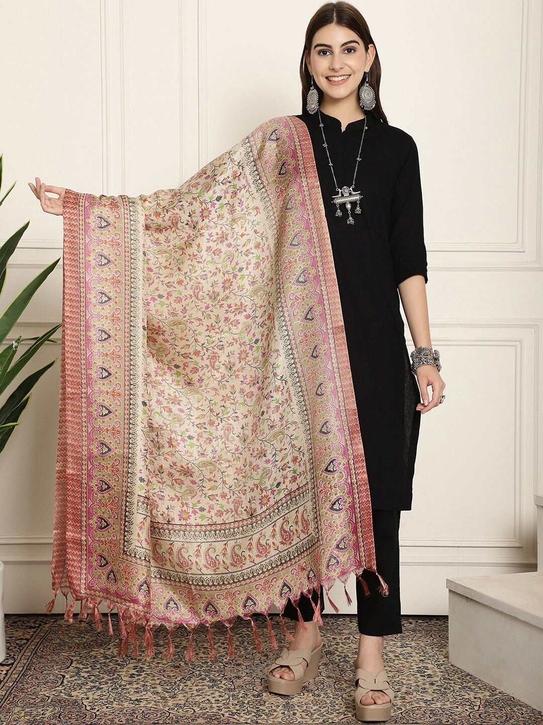 

LOOM LEGACY Ethnic Motifs Printed Silk Dupatta, Pink