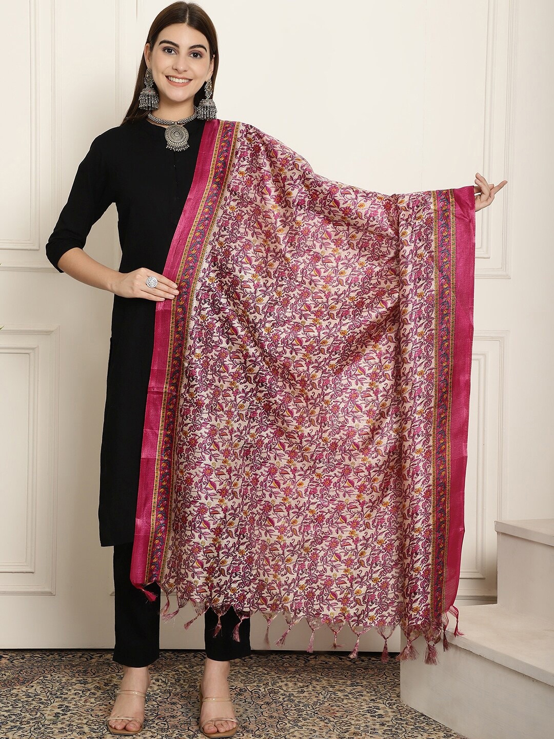 

LOOM LEGACY Kalamkari Printed Dupatta, Magenta