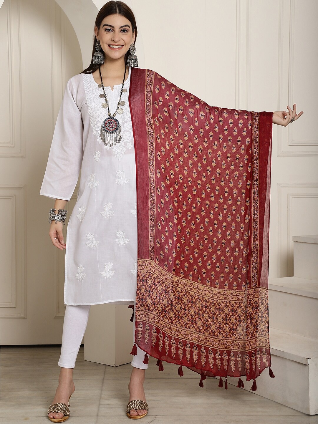 

LOOM LEGACY Ethnic Motifs Printed Chiffon Dupatta, Maroon