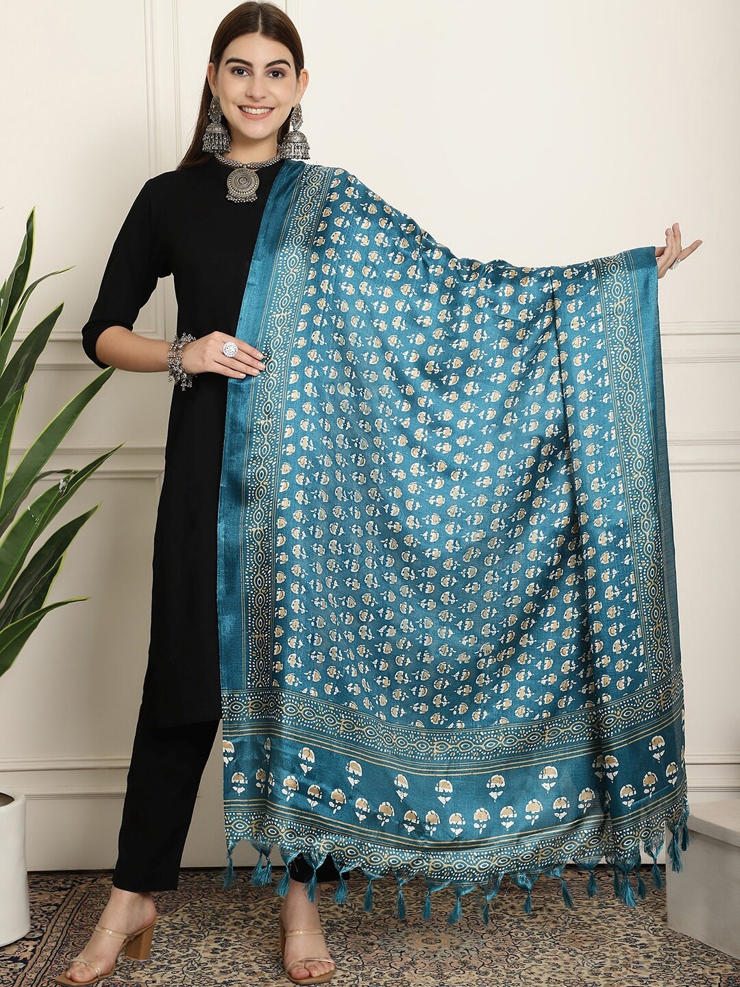

LOOM LEGACY Ethnic Motifs Printed Dupatta, Green