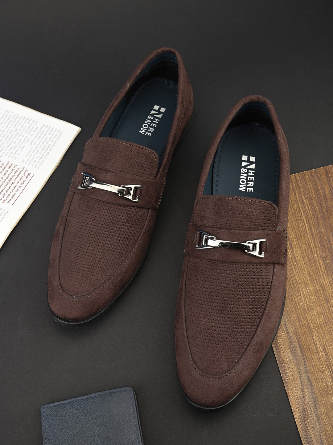

HERE&NOW Men Brown Textured Horsebit Formal Loafers
