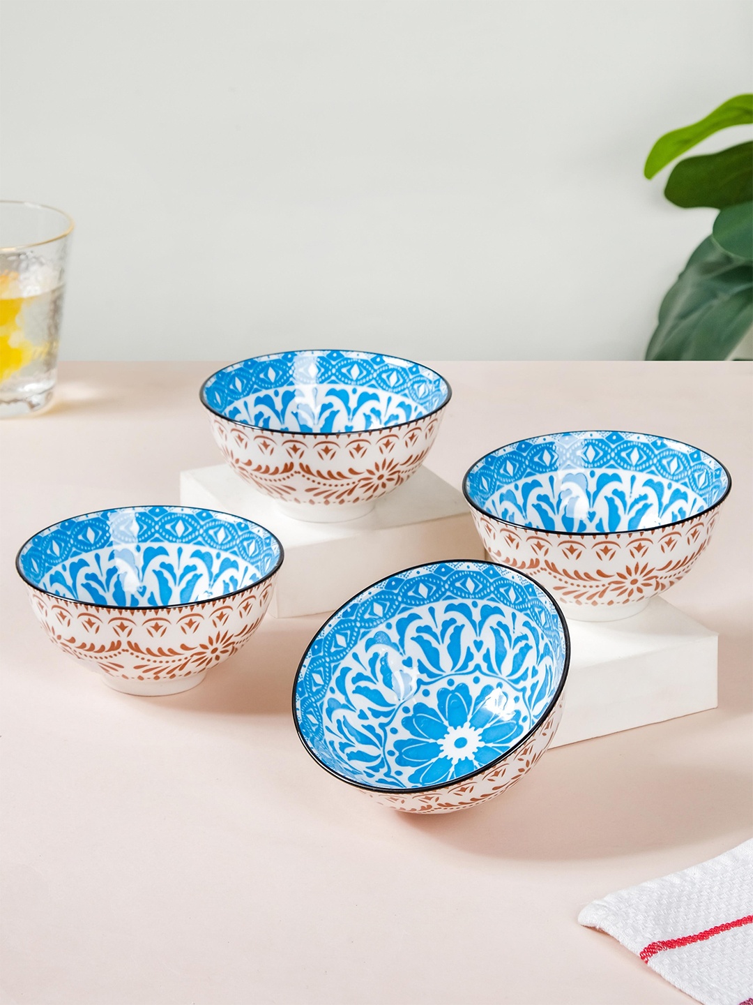 

Nestasia Blue & White 4-Pieces Printed Ceramic Dessert Bowls