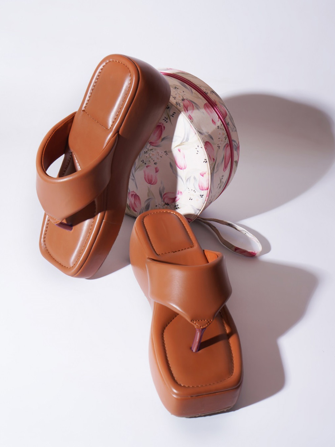 

Try Me Open Toe Flatform Heels, Brown