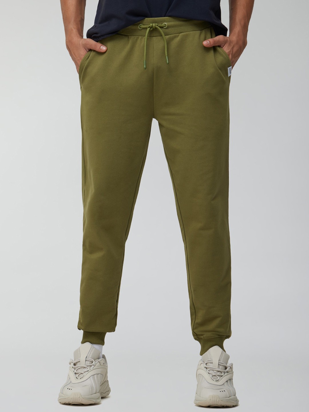 

XYXX Men Slim Fit Solid Olive Green Joggers