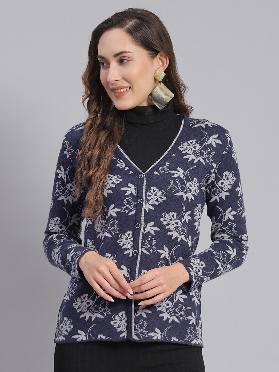 

Monte Carlo Floral Printed V-Neck Long Sleeves Cardigan Sweater, Blue