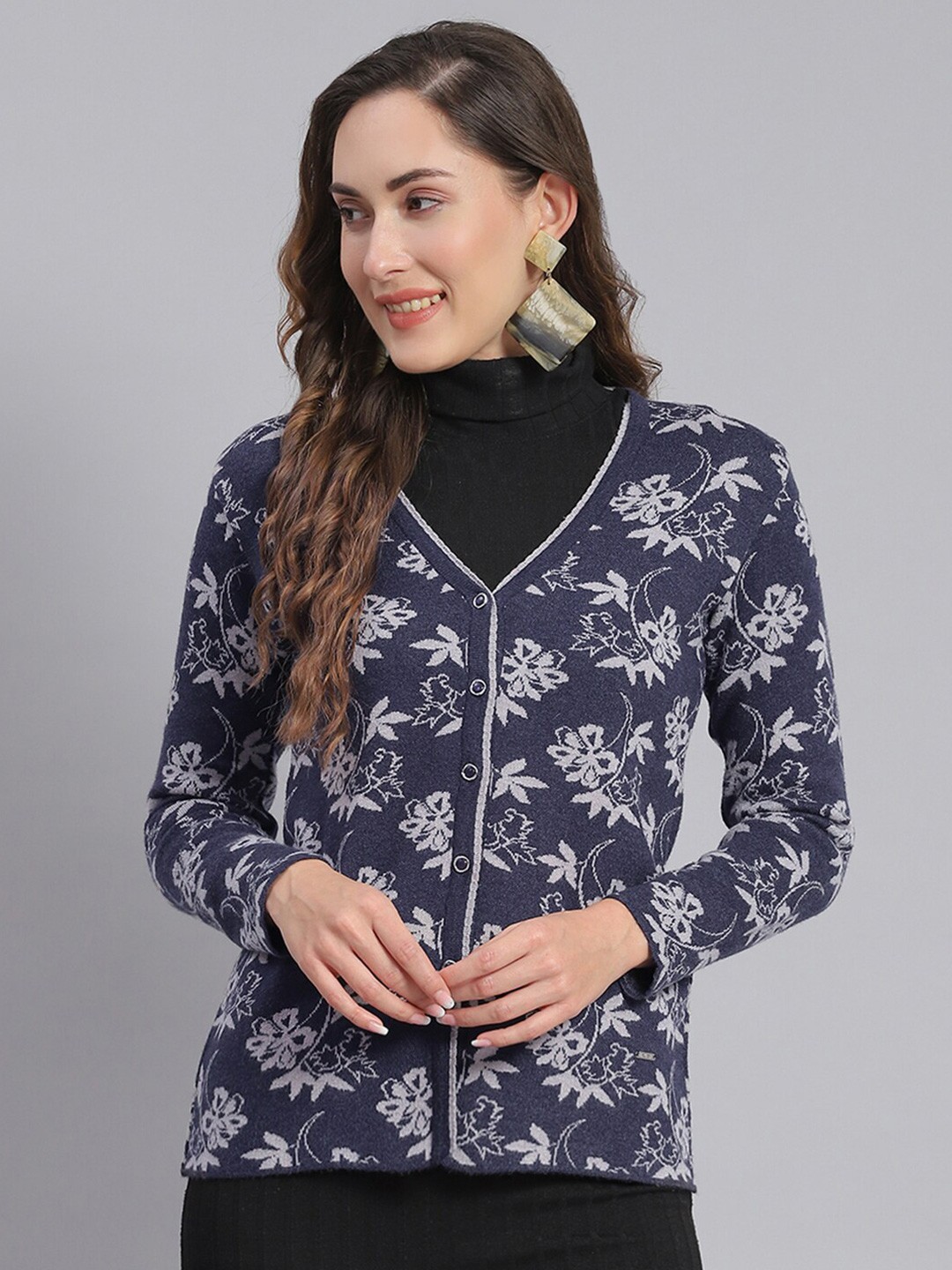 

Monte Carlo Floral Printed Woollen Cardigan Sweater, Blue