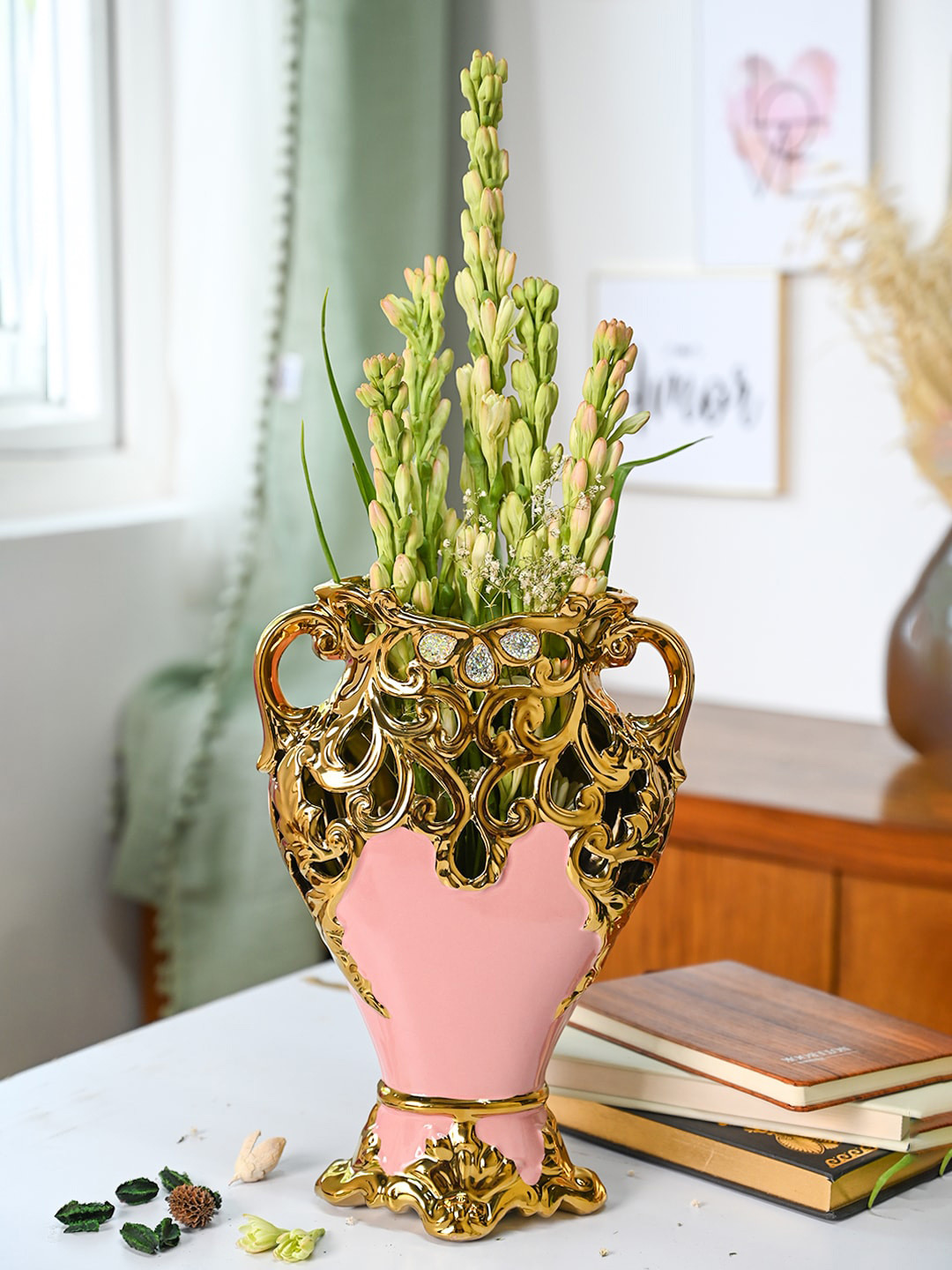 

MARKET99 Gold Toned & Pink Ceramic Trophy Cup Flower Vase