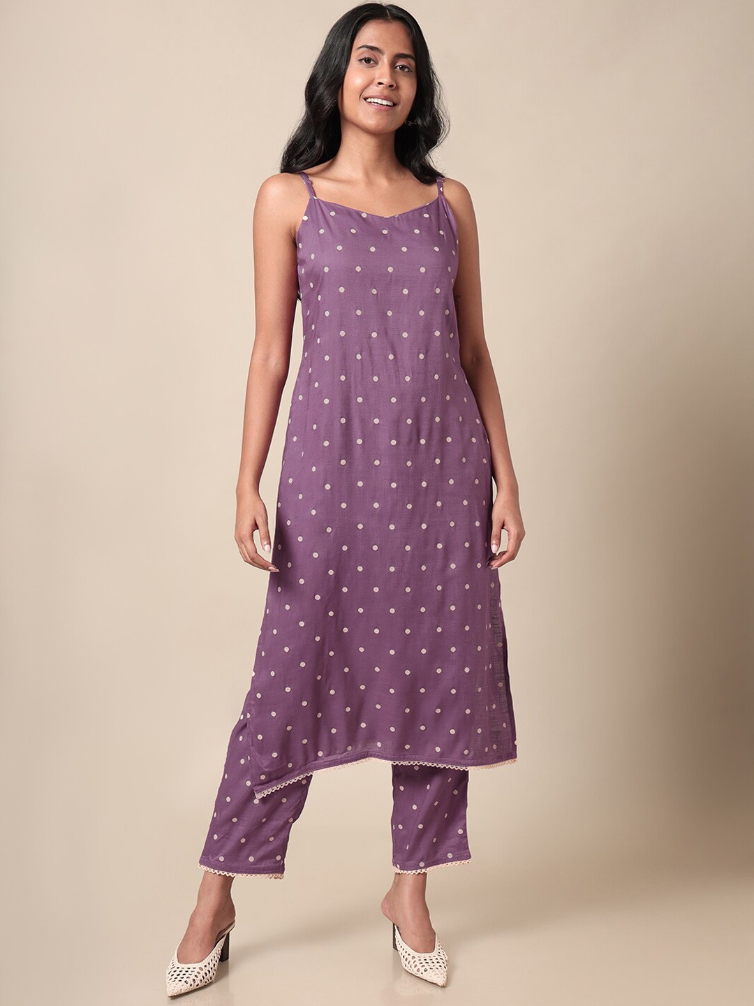 

Saaki Geometric Printed Shoulder Straps Straight Kurta With Trousers, Purple