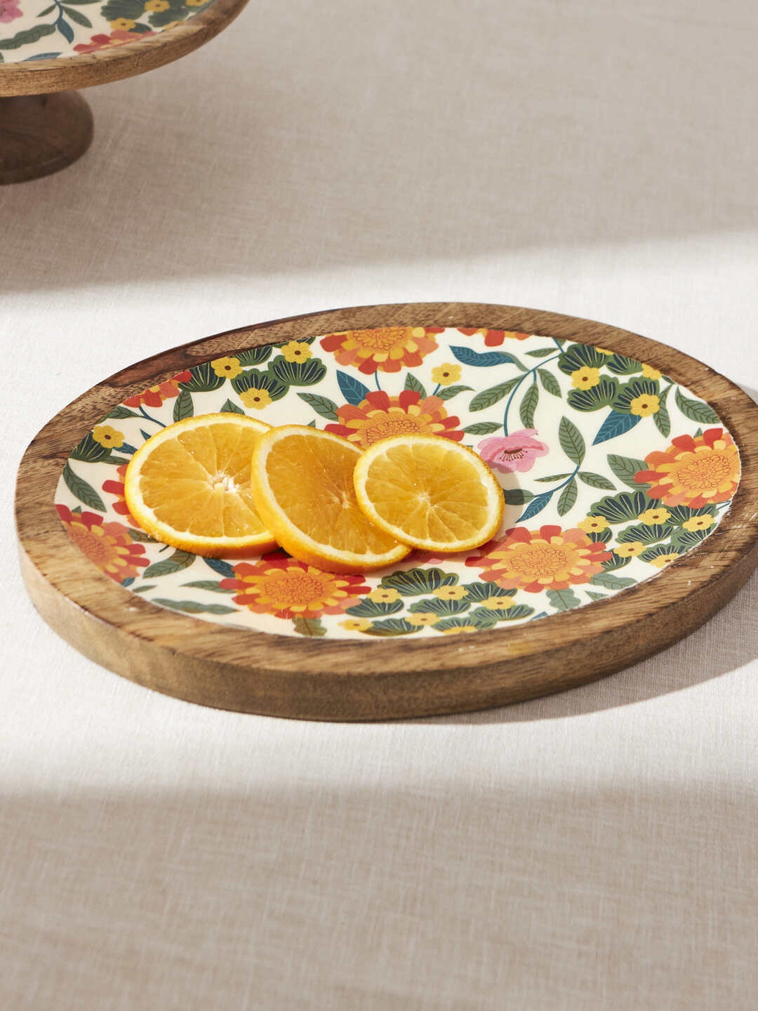 

Chumbak Marigold White & Green Wood Oval Snack Platter