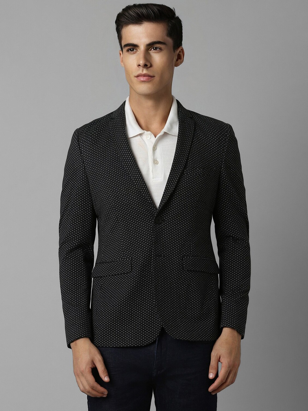 

Louis Philippe Sport Men Super Slim Fit Single-Breasted Blazer, Black