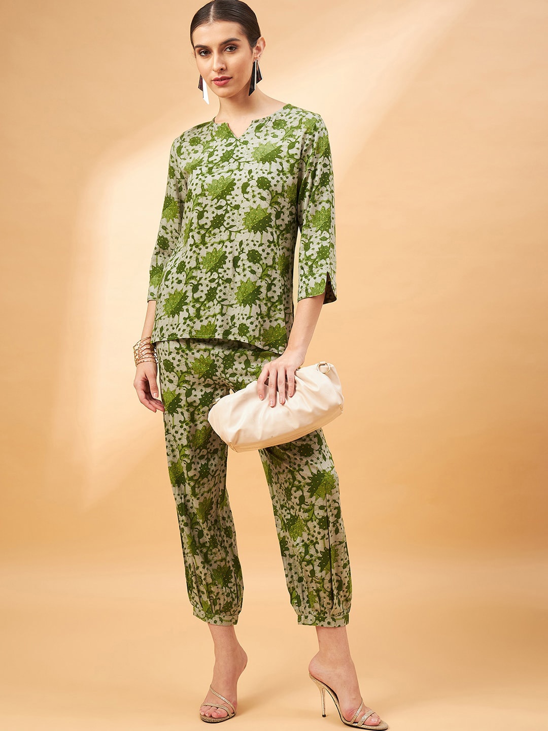 

all about you Floral Printed Top With Trousers, Green