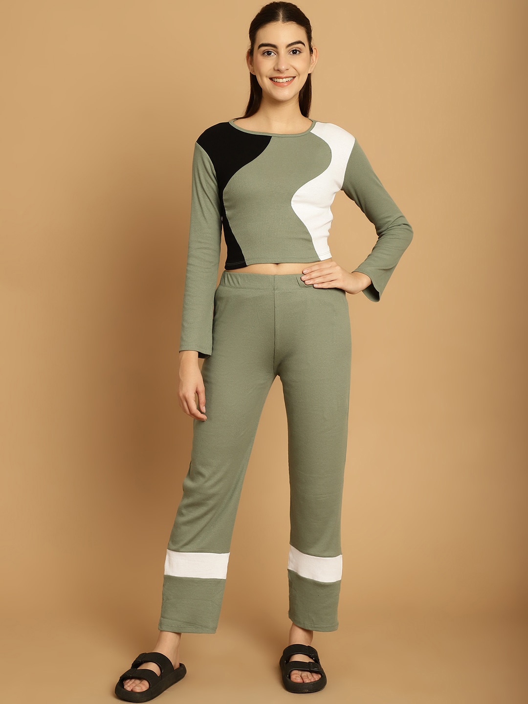 

TAG 7 Colourblocked Top With Trousers, Green