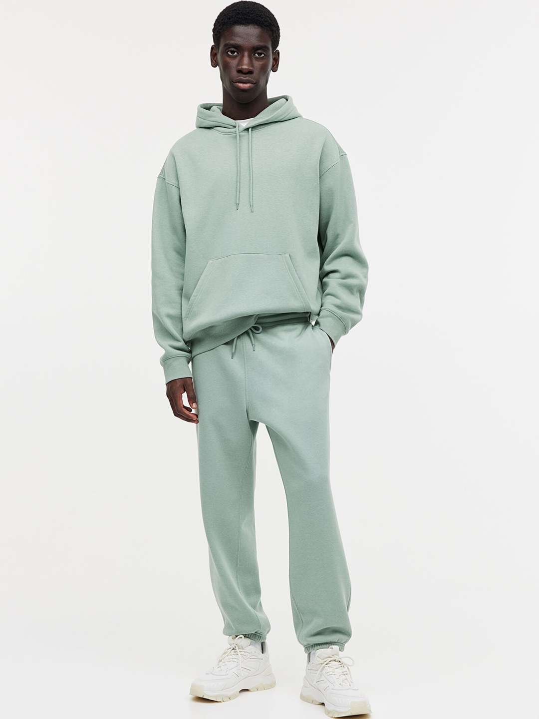

H&M Men Relaxed Fit Sweatpants, Green