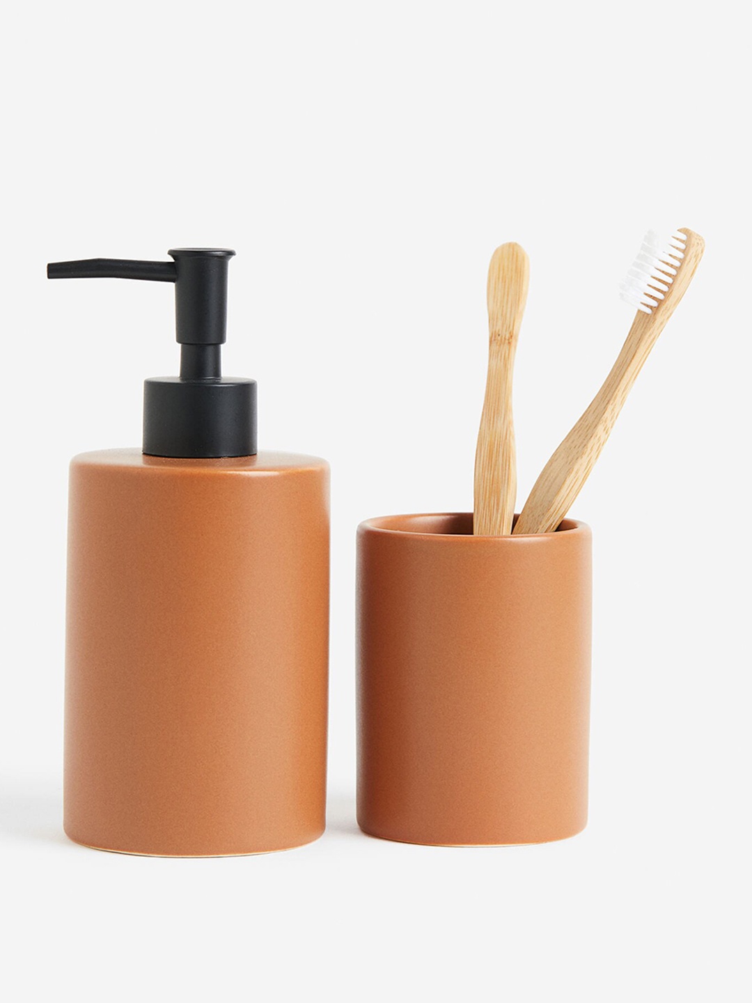 

H&M Brown Earthenware Toothbrush Mug