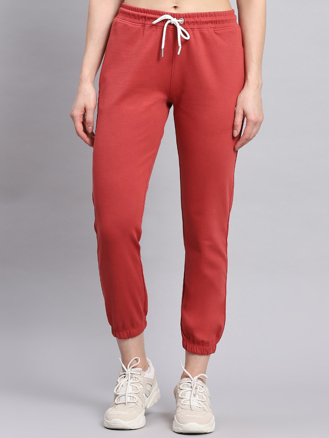 

rock.it Women Regular Fit Mid-Rise joggers, Rust