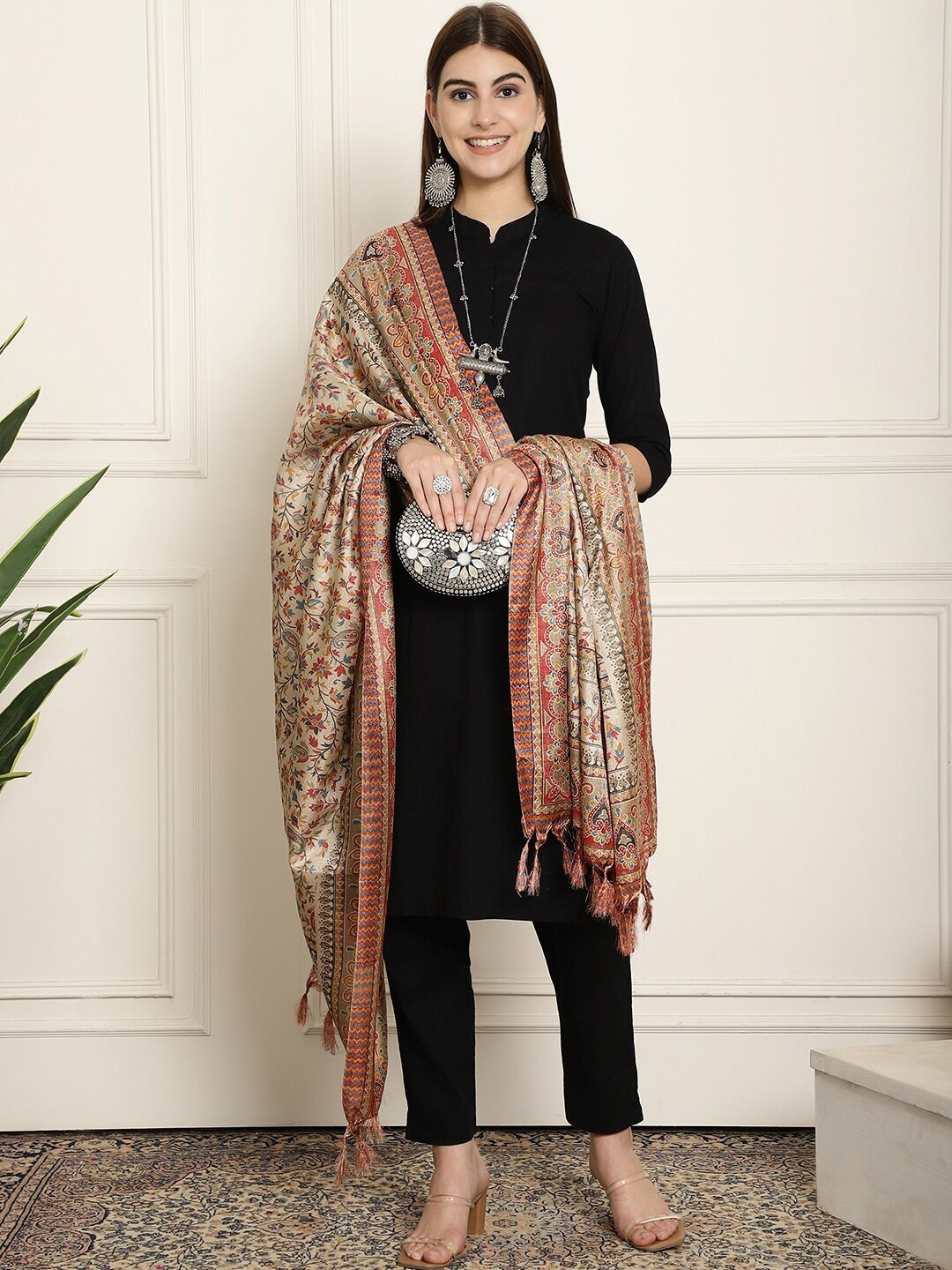 

LOOM LEGACY Floral Printed Silk Dupatta, Red