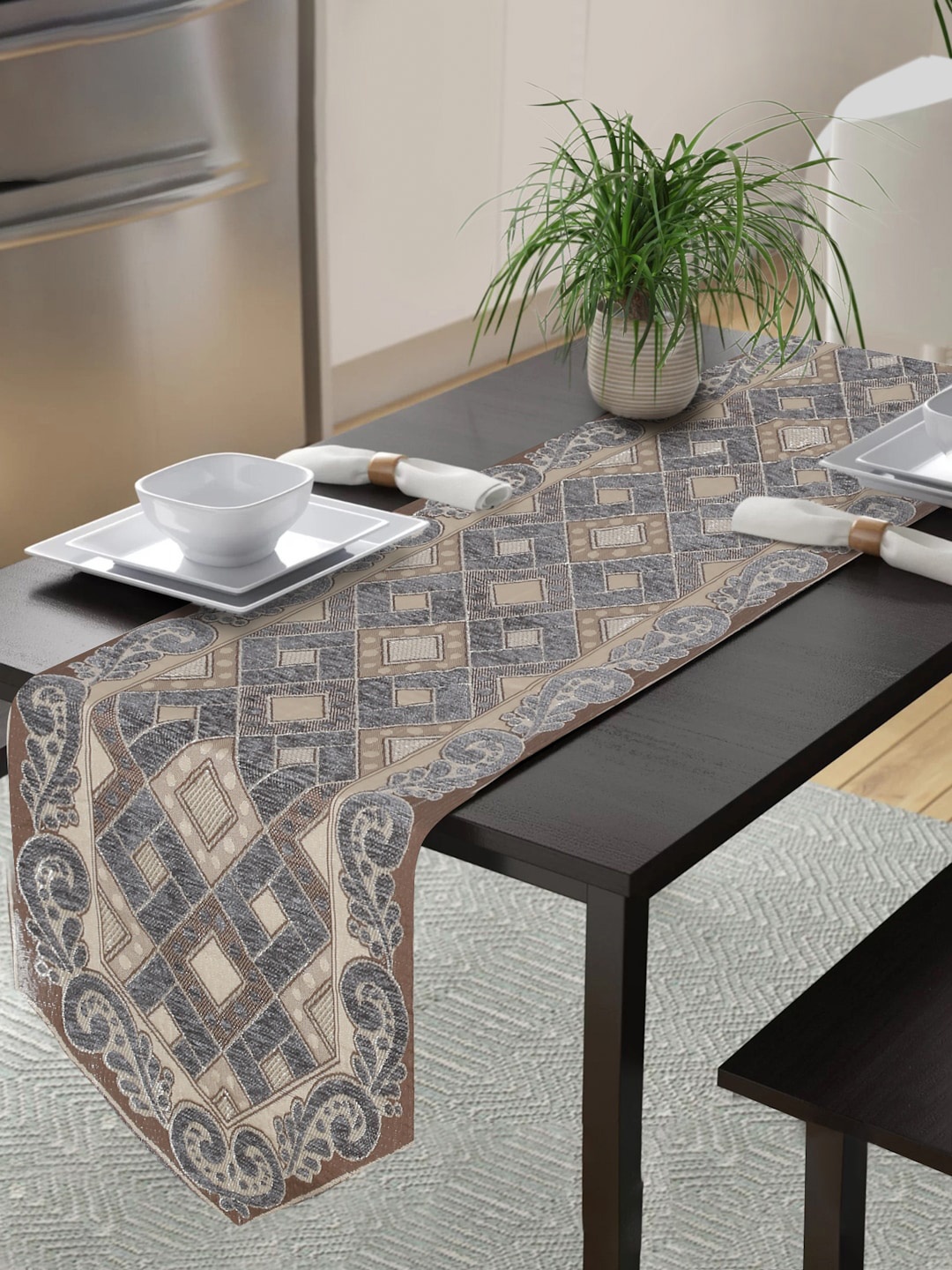 

MULTITEX Grey Checked Pure Cotton Hand-Tufted Table Runner