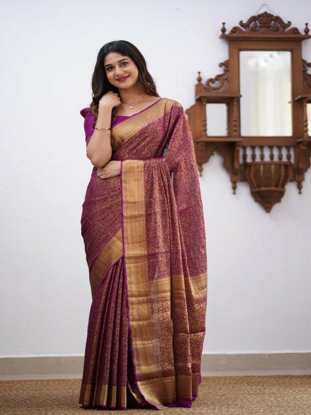 

APNISHA Floral Woven Design Zari Pure Silk Banarasi Saree, Purple
