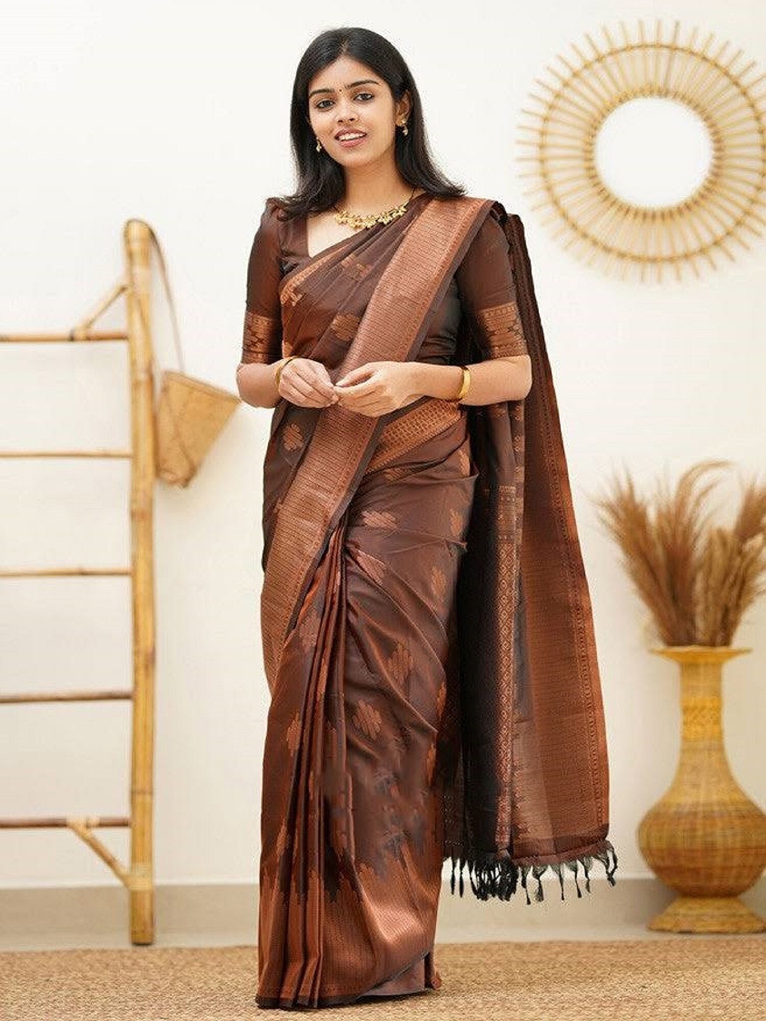 

APNISHA Ethnic Motifs Woven Design Zari Pure Silk Banarasi Saree, Brown