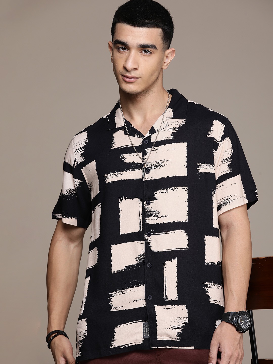 

FORCE IX Geometric Printed Casual Shirt, Black