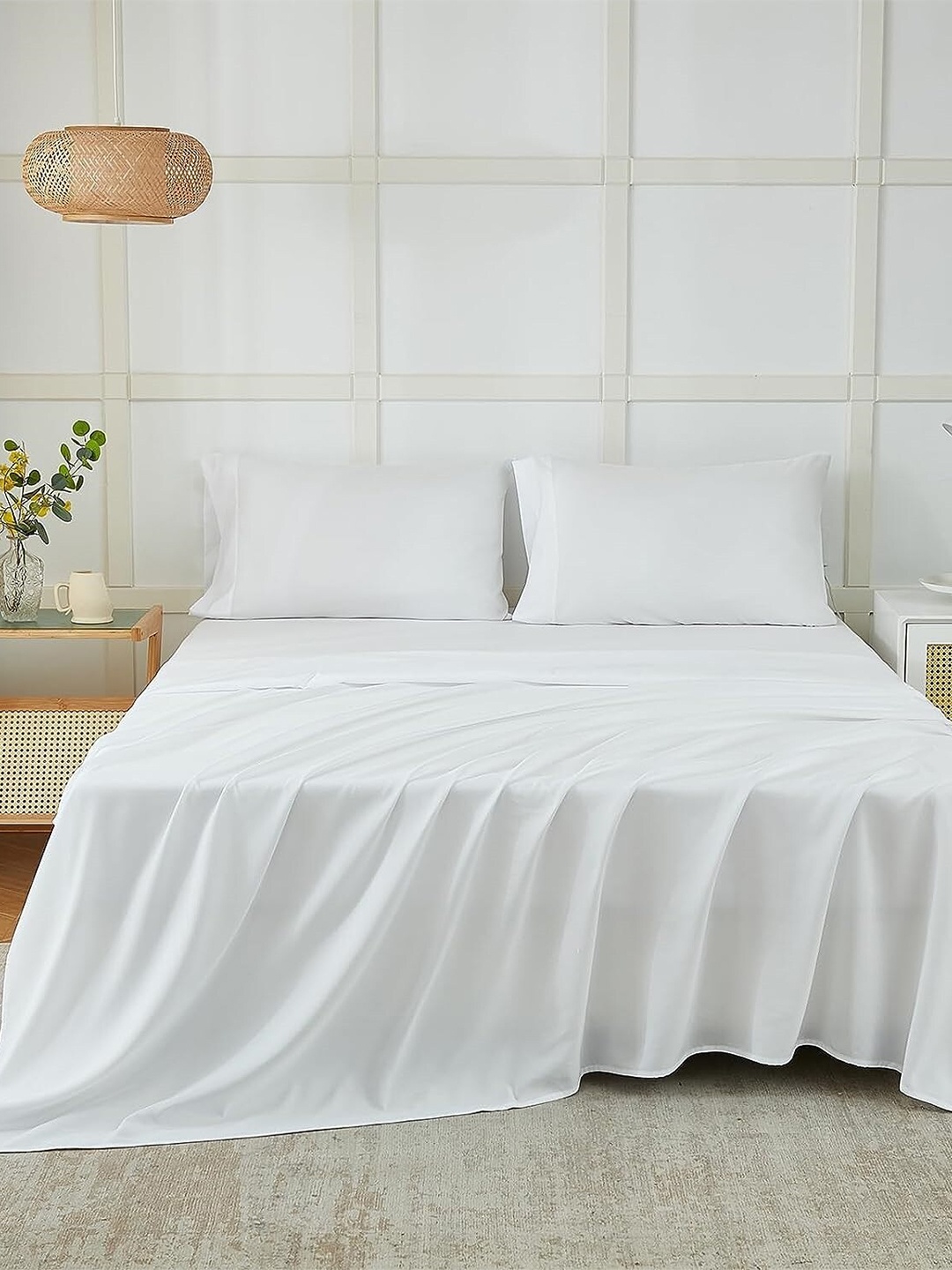 

CULTIVER White Wrinkle Free 300 TC King Bedsheet with 2 Pillow Covers