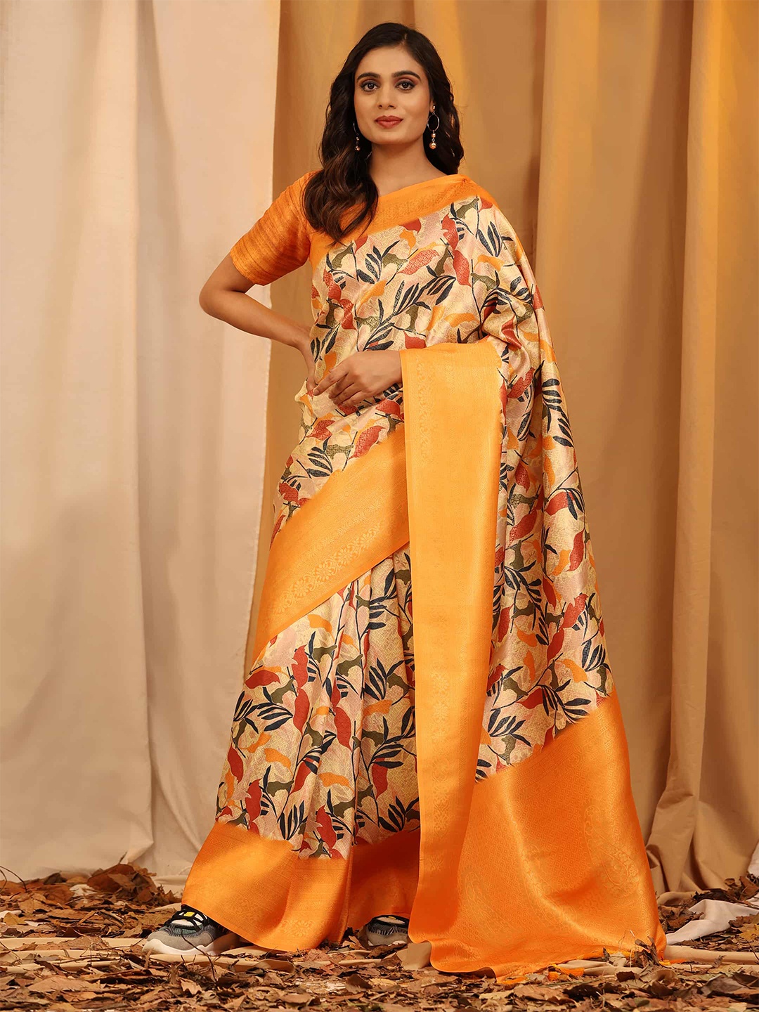 

Silk Land Floral Kanjeevaram Silk Digital Print Saree, Cream