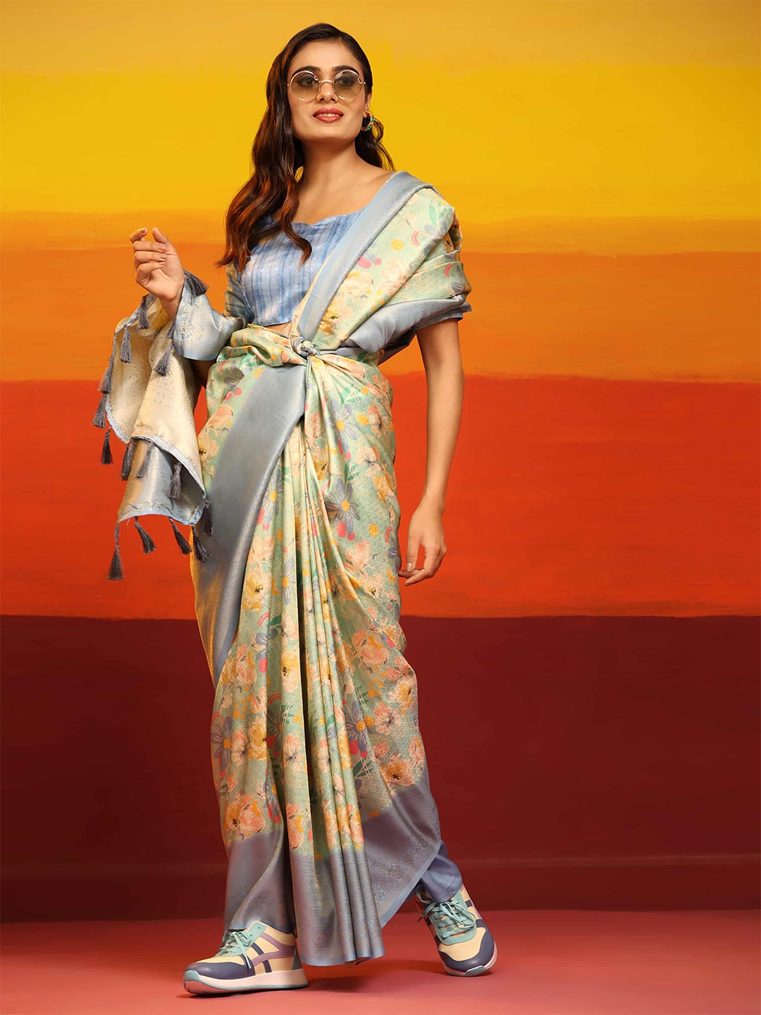 

Silk Land Floral Kanjeevaram Silk Digital Print Saree, Green
