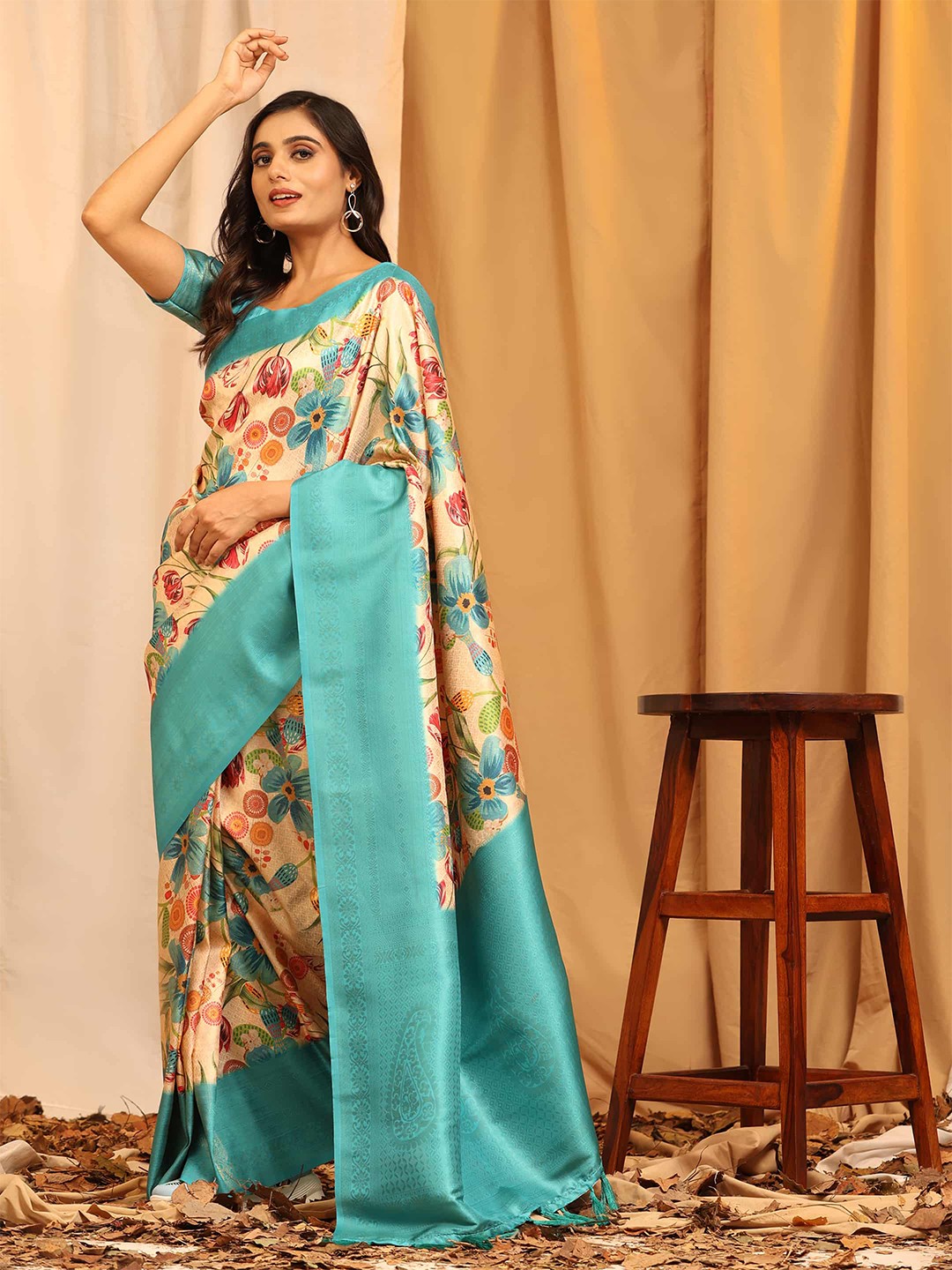 

Silk Land Floral Printed Zari Kanjeevaram Saree, Cream