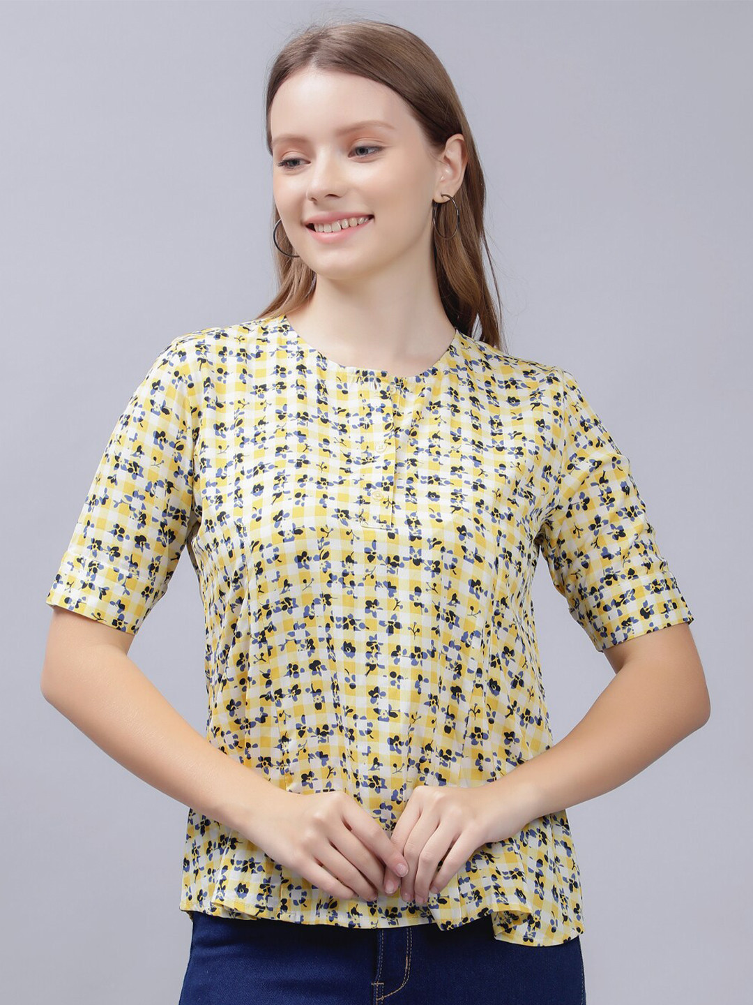 

ENTELLUS Floral Printed Round Neck Regular Top, Yellow