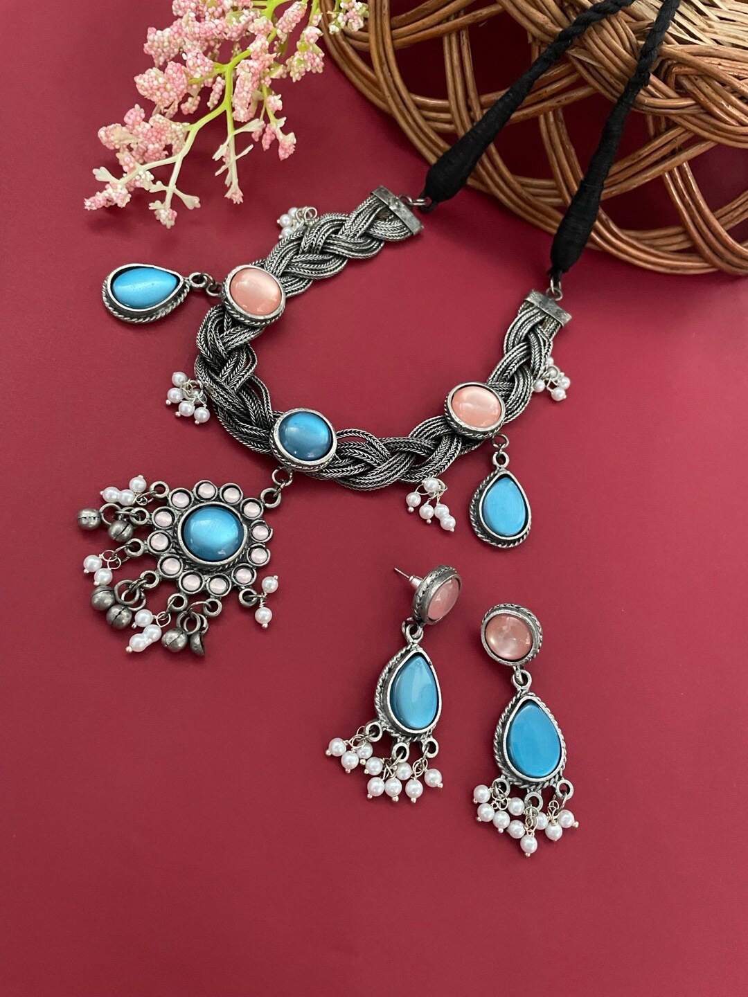 

Digital Dress Room Silver-Plated Oxidized Jewellery Set