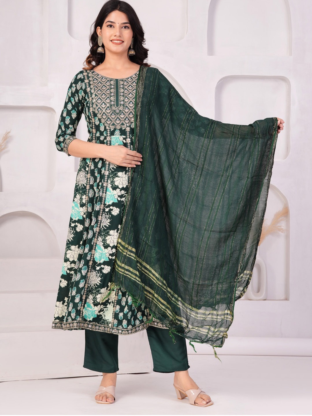 

TOULIN Floral Printed Kurta with Palazzos & Dupatta, Green