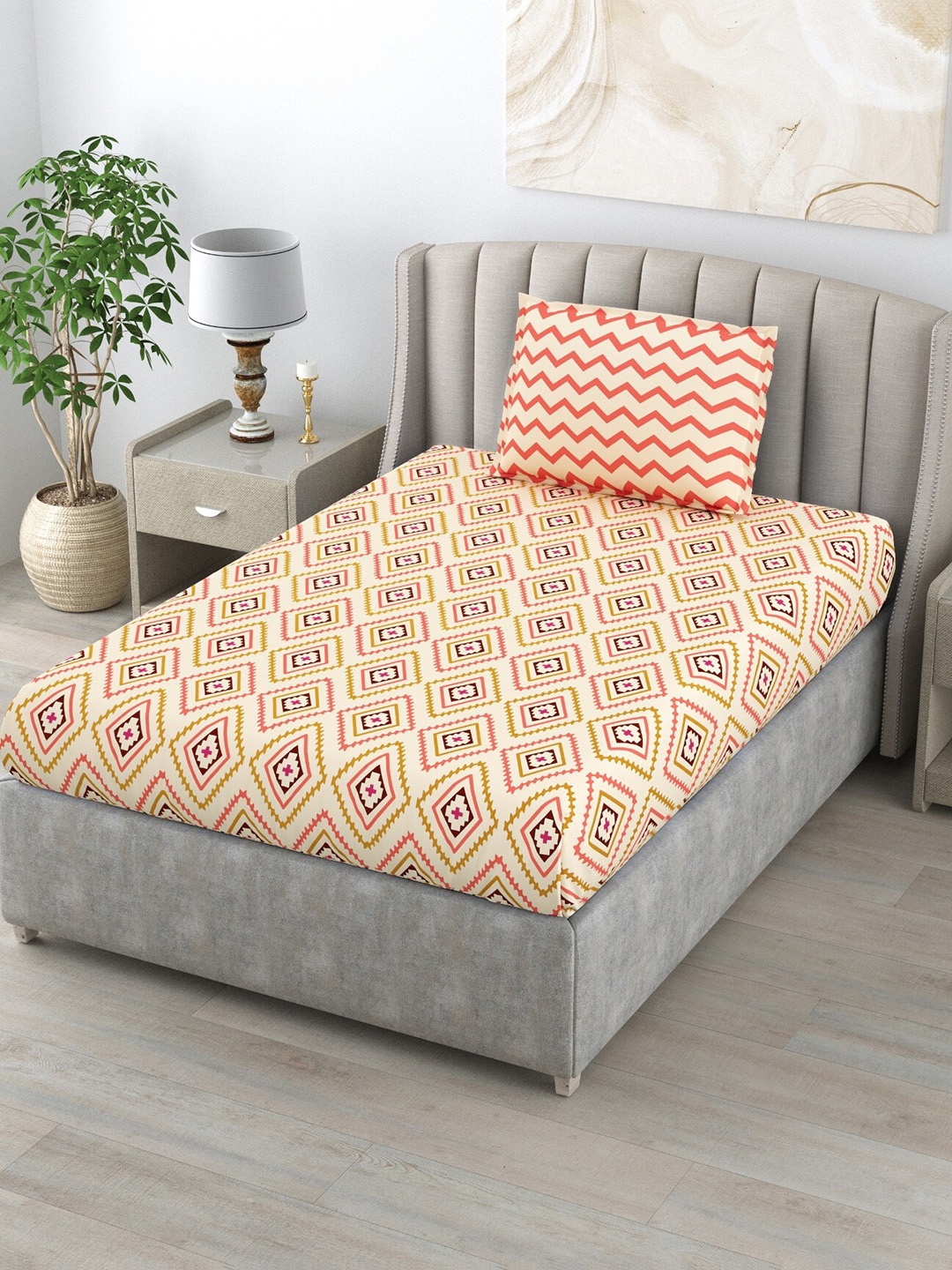 

Salona Bichona Beige & Red Geometric 120 TC Single Bedsheet with 1 Pillow Cover